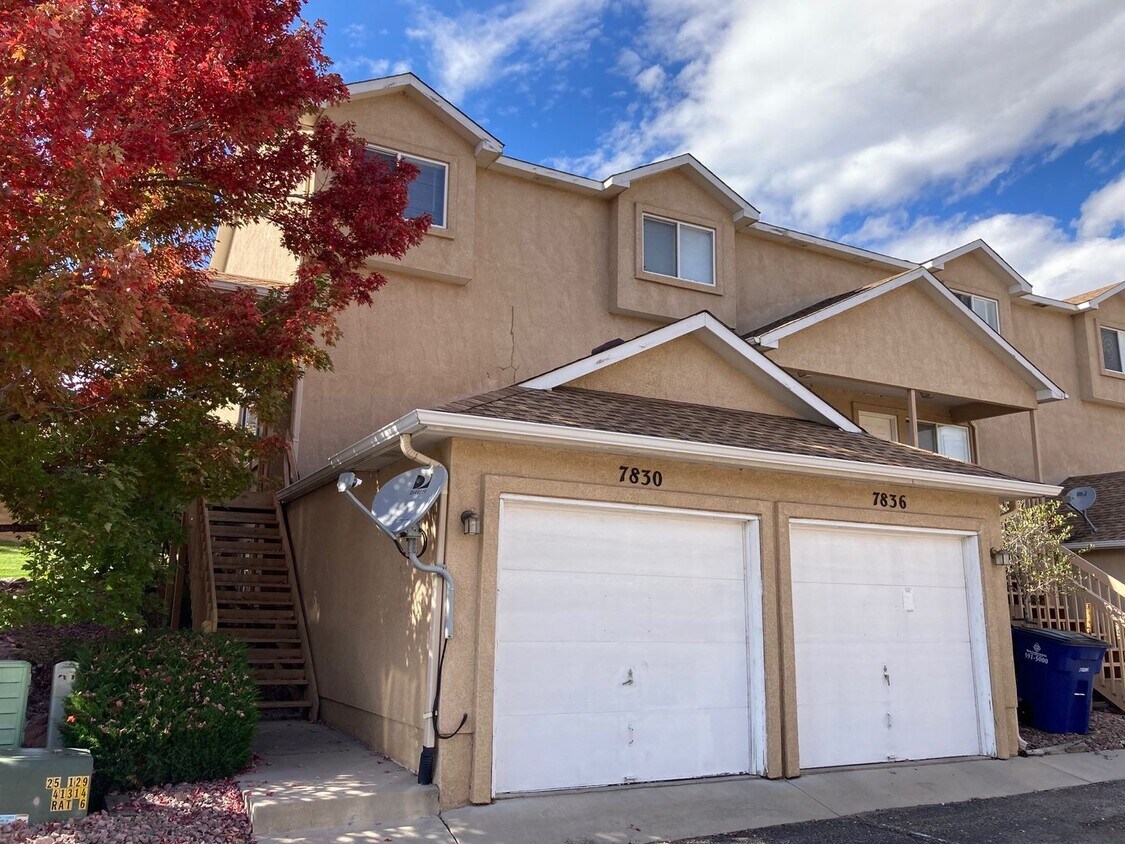 Corner 3 bed, 2.5 Bath Townhome in Distric... - Corner 3 bed, 2.5 Bath Townhome in Distric...