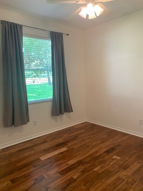 Primary Photo - 3620 Tayside Ct