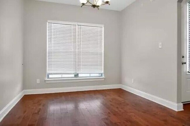 Foto del edificio - 6135 Abigail Bluffs Dr