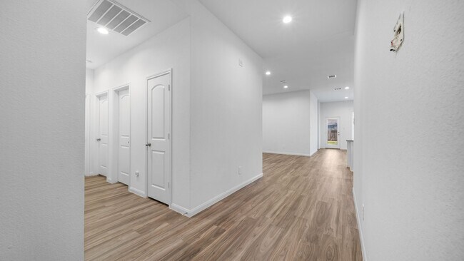 Foto del edificio - 1388 Grays Gully Dr