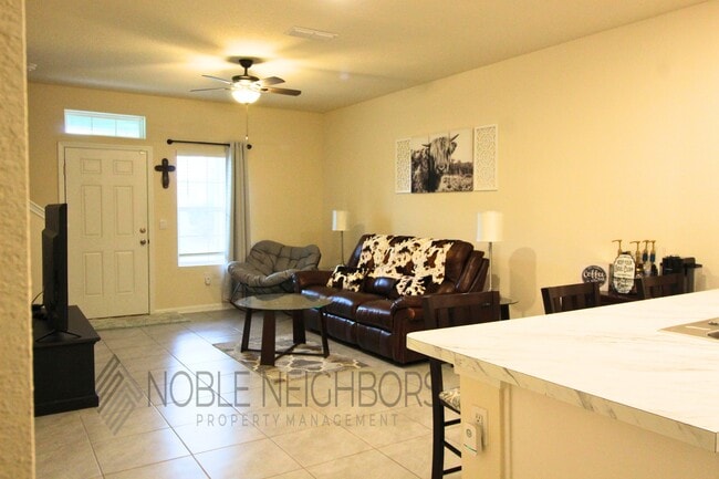 Building Photo - 86496 Shortline Cir