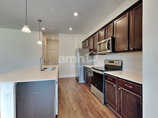 Foto del edificio - 22478 Bellini Cir