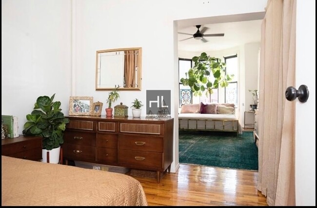 Building Photo - Park Slope 2 bedroom