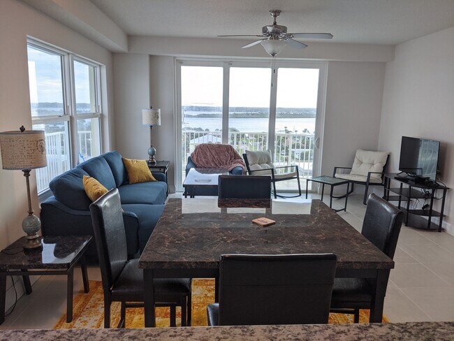 living room - 3721 S Atlantic Ave