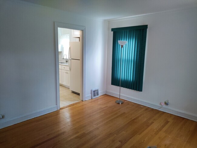 Building Photo - 10455 S Spaulding Ave