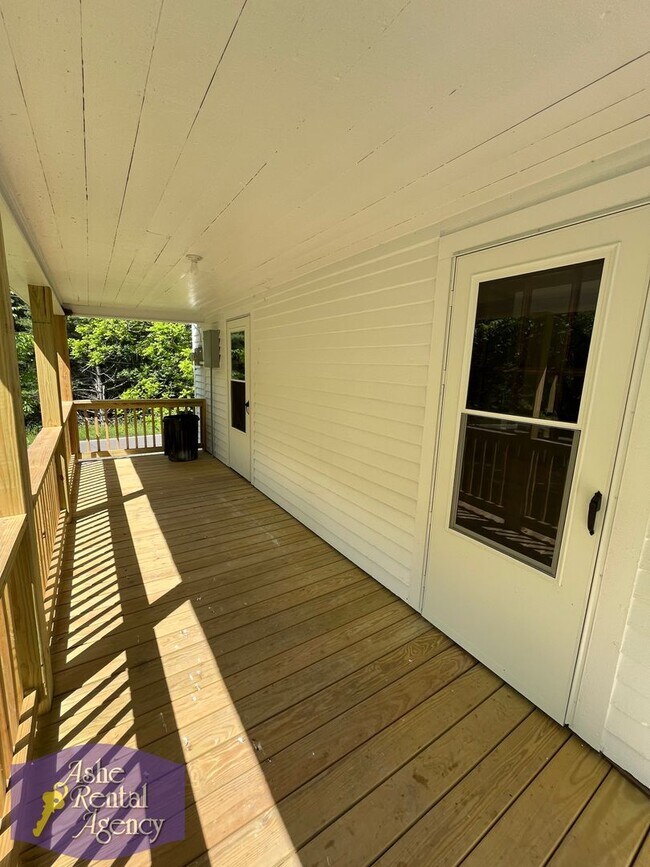 Building Photo - Cozy 1bd House In Laurel Springs