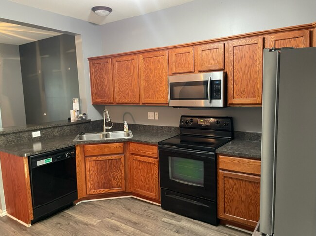 Building Photo - 2157 Knotty Pine Tr