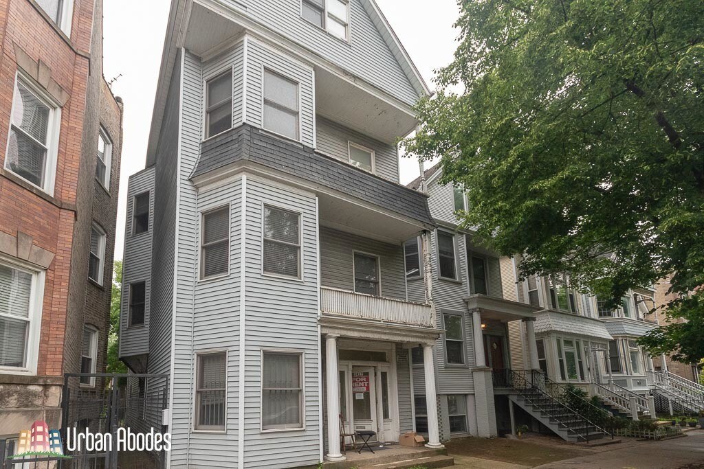 Primary Photo - 1417 W Henderson St