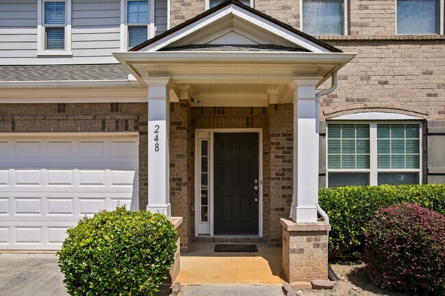 Building Photo - 248 Vinca Cir