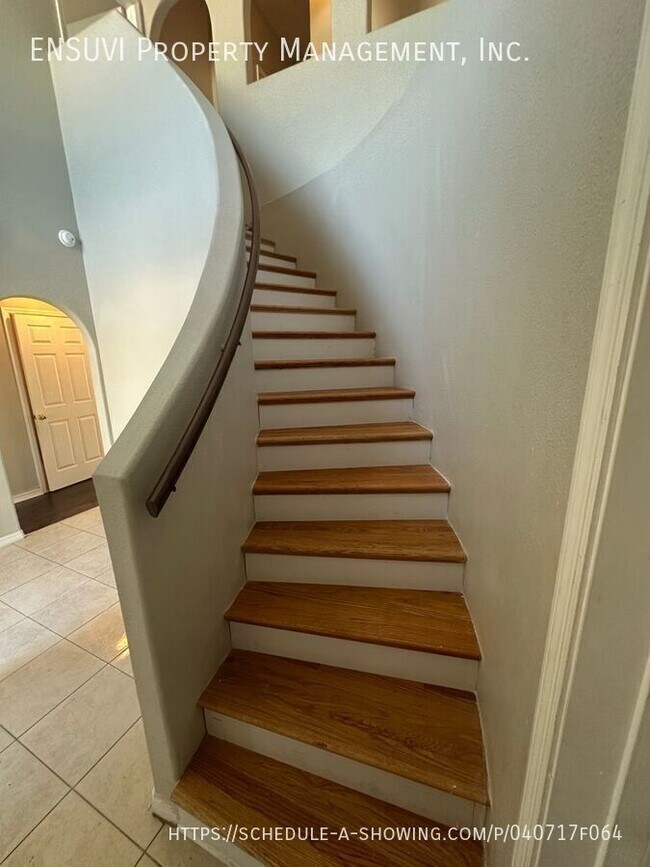 Foto del edificio - 4453 Horseshoe Pick Ln