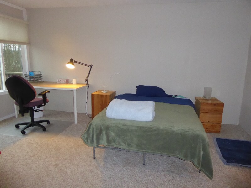 Foto principal - 3560 W Lake Sammamish Pkwy SE
