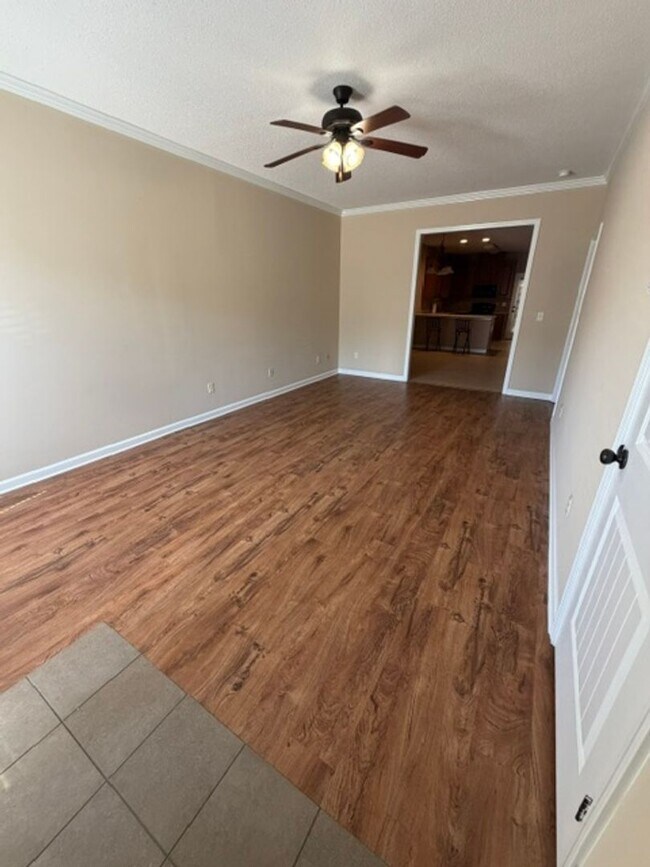 Foto del edificio - Charming 3 bedroom 2 bath home available now