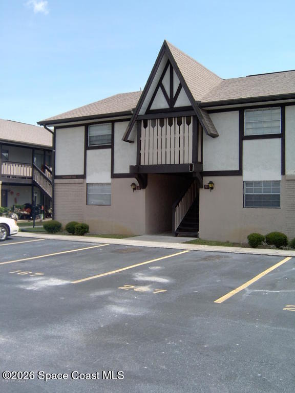 Foto del edificio - 177 Ulster Ln