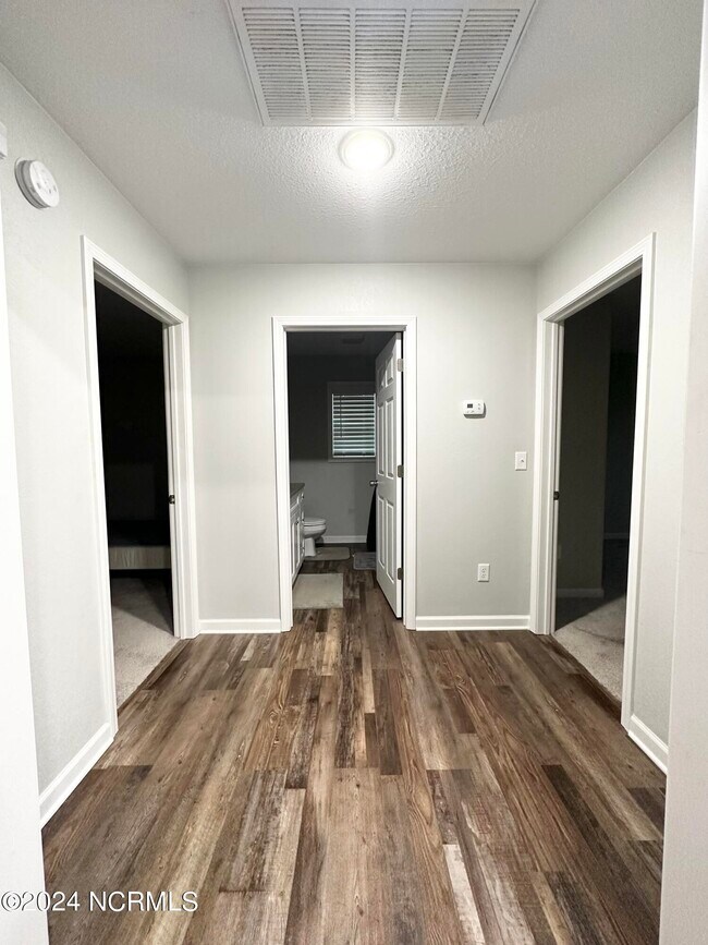 Building Photo - 118 Nugget Trl