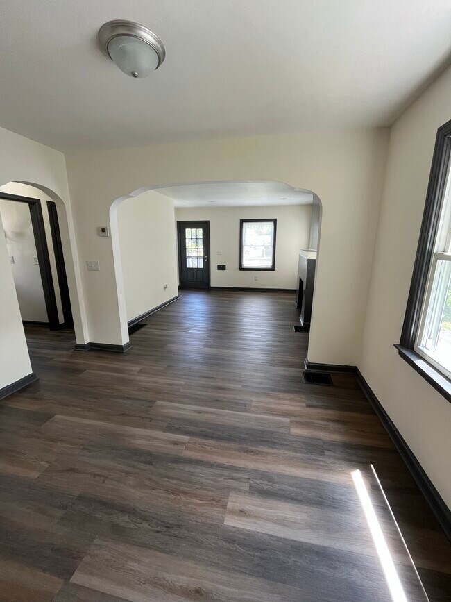 Foto del edificio - 1079 Fairwood Ave