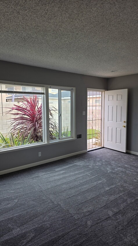 Photo - 17030 Woodruff Ave (Bellflower, CA)