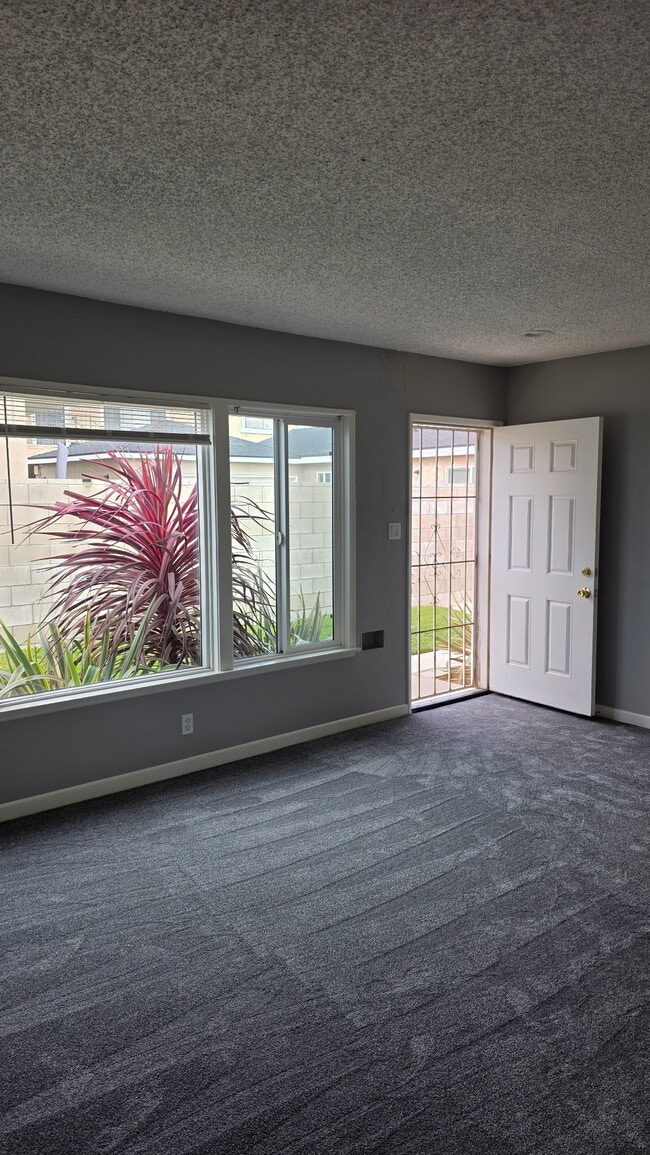 Photo - 17030 Woodruff Ave Apartment