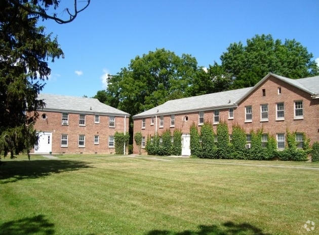 Building Photo - Lakeland Apartments