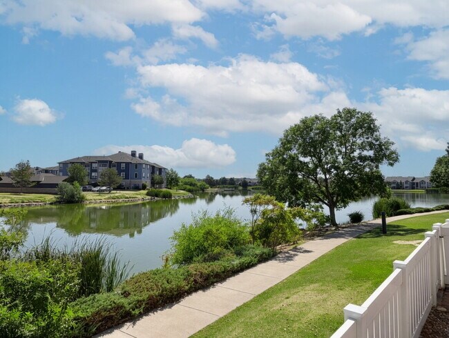 Photo - Lakeside 3 Bed/2.5 Bath Townhome in Gateway Community! Quiet, Scenic Living in The Heart Of Denver!