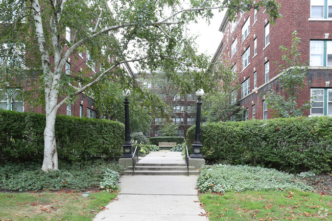 Building Photo - Windsor Apartments