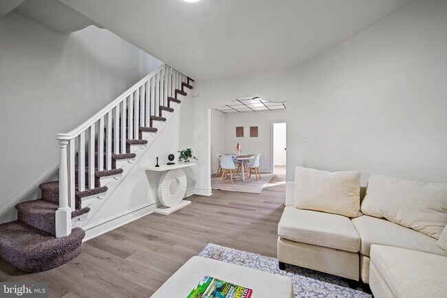 Foto del edificio - 312 E Eleanor St