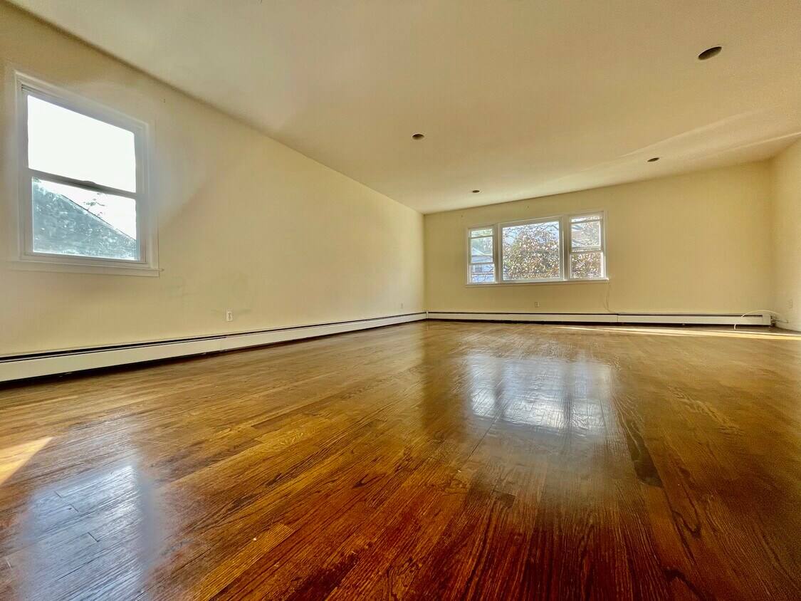 62 Murray Ave Unit 2, Yonkers, NY 10704 Apartments in Yonkers, NY