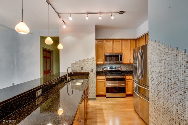 Foto del edificio - 1235 S Prairie Ave