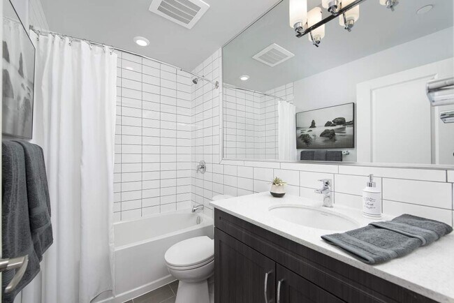 Photo du bâtiment - 77 Parkwoods Village Dr