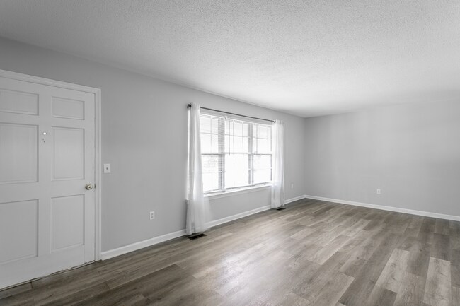 Foto del edificio - 218 Townsend Cir
