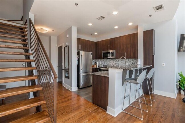 Foto del edificio - 1211 Caroline St NE