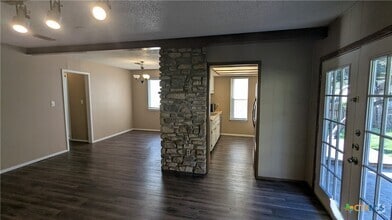 Building Photo - 1501 Furman Ave