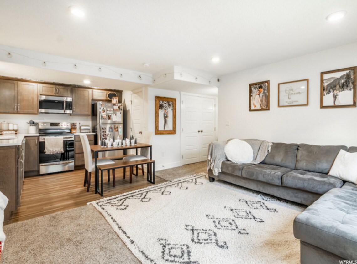 Foto principal - 237 S Chardonnay Cir