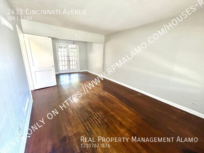 Building Photo - ** Application received** Convenient 1 Bed...