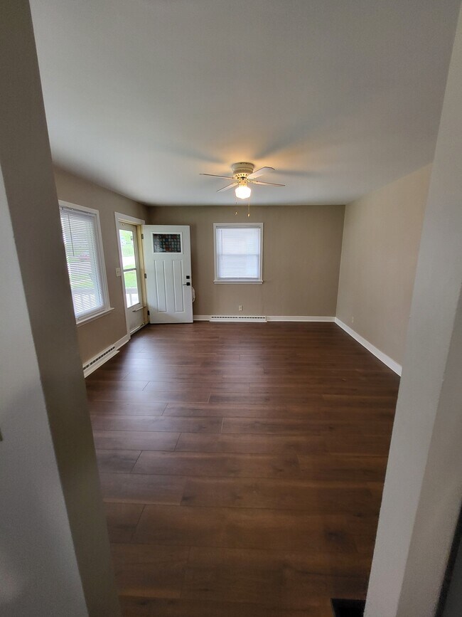 Sala de estar - 709 Michigan St