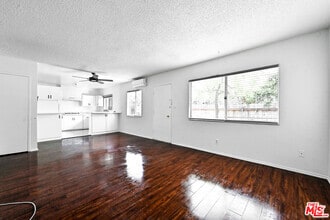 Building Photo - 1868 10th St
