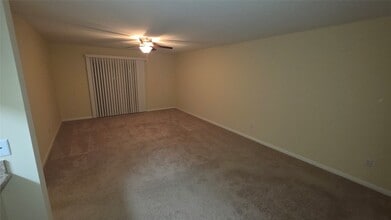 Building Photo - 8415 Hearth Dr