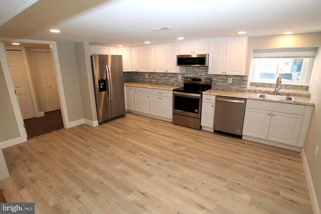 Foto del edificio - 538 Durham Rd