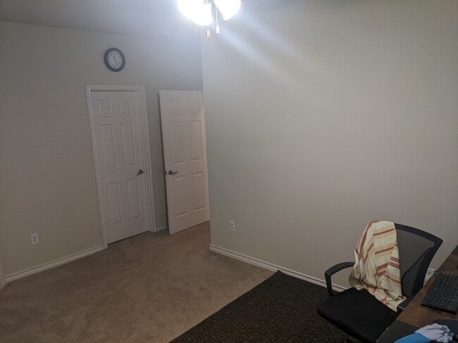 Building Photo - 32205 N Course View
