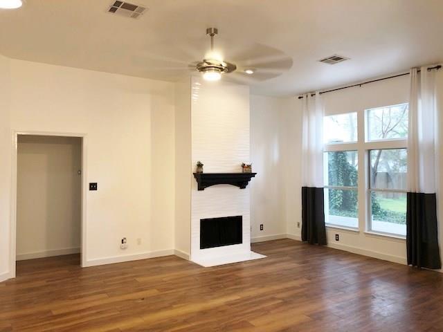 Building Photo - 2108 N Cannes Dr