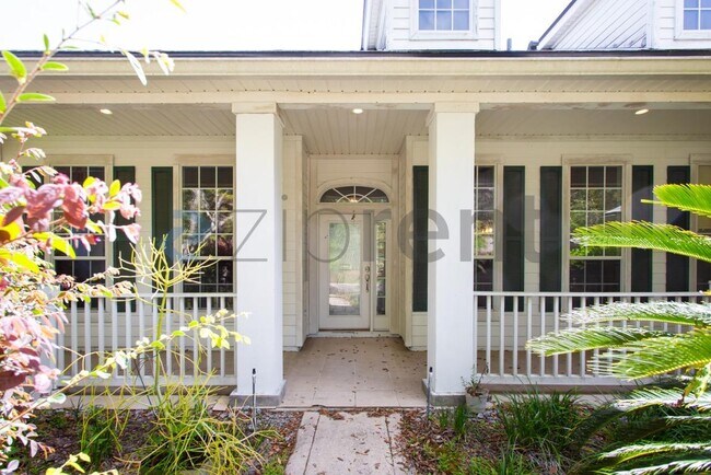 Foto del edificio - 168 Oak Common Ave