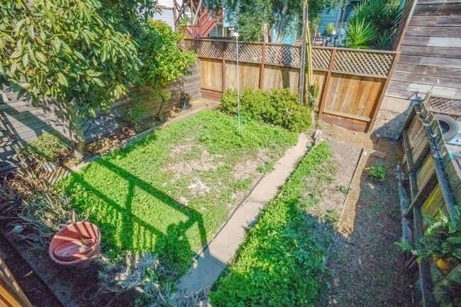 Photo - Victorian Charm and City Convenience – 3-B... House