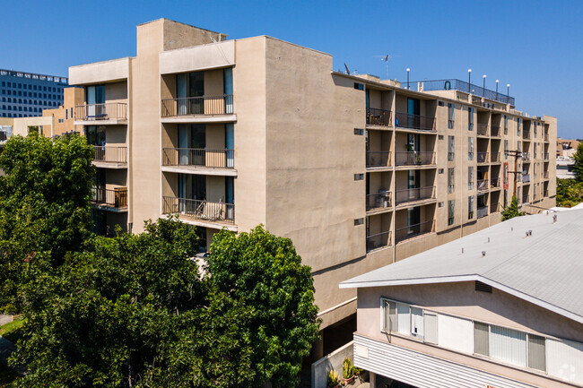 Building Photo - Park Lane Apartments