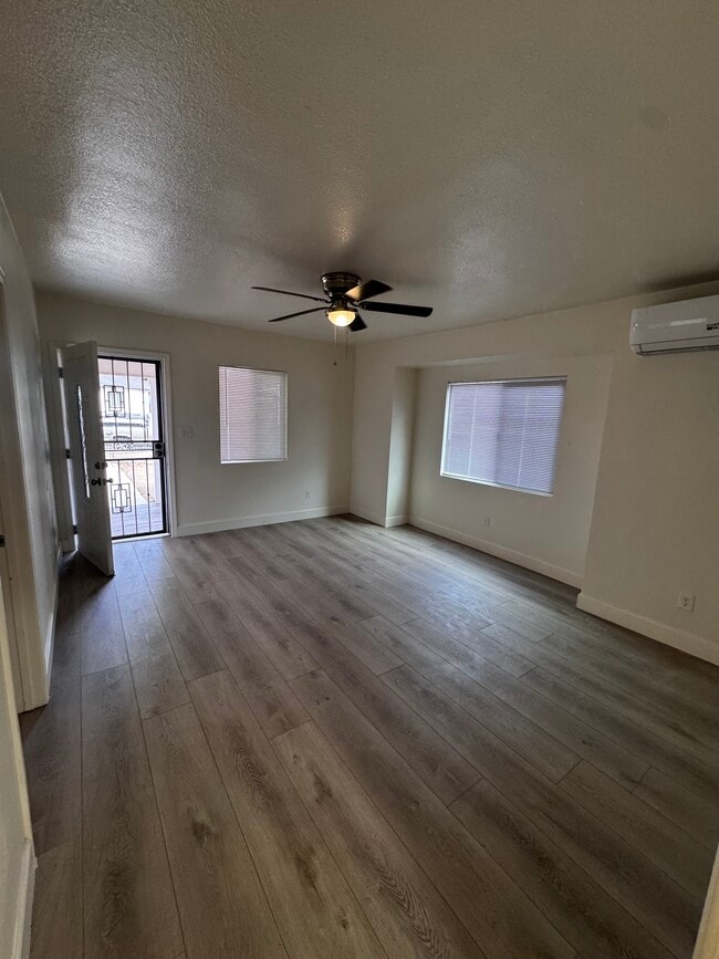 Building Photo - 127 Lincoln Ave