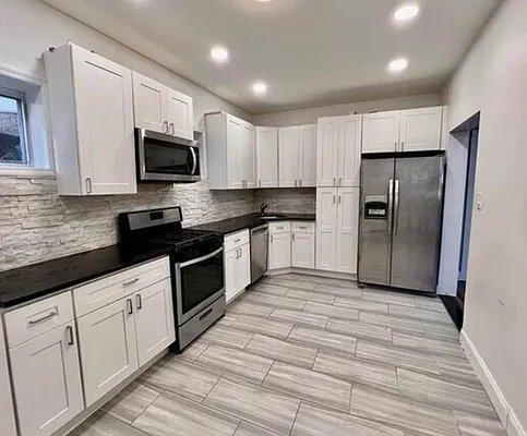 Foto del edificio - 2 bedroom in BRONX NY 10463