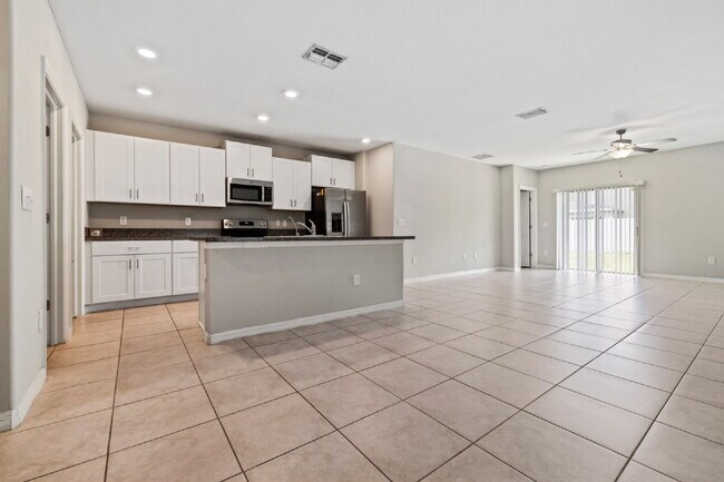 Foto del edificio - 7205 Ronnie Gardens Ct