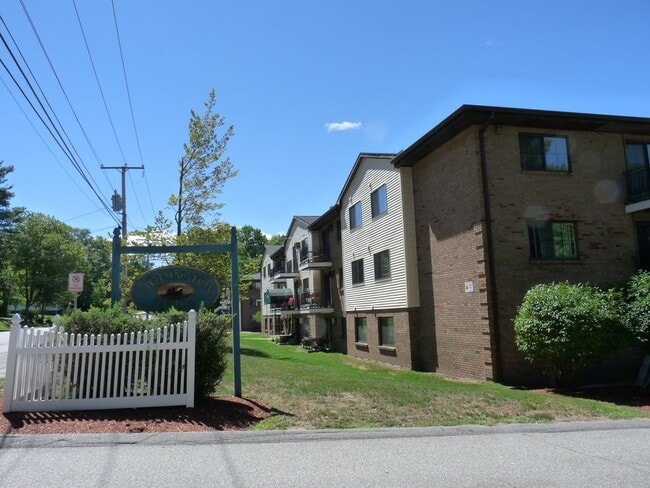Foto del edificio - 128 Mammoth Rd