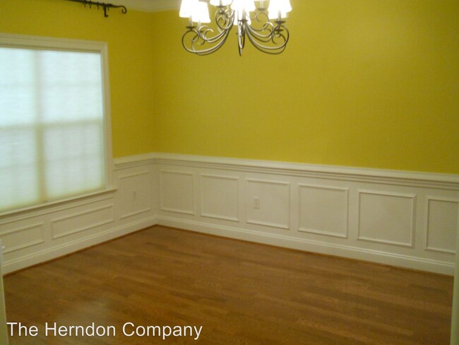Foto del edificio - 4 br, 2 bath House - 5972 Lakeshore Drive