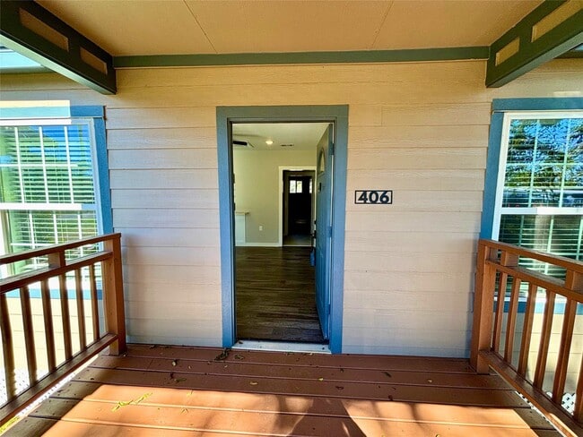 Building Photo - 406 McPhail St