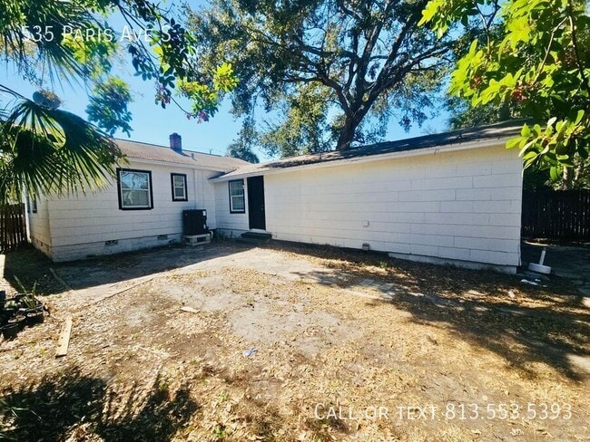 Foto del edificio - 535 Paris Ave S