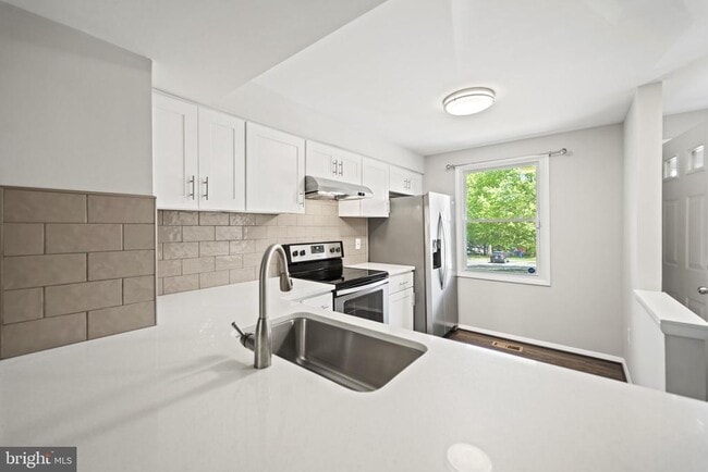 Building Photo - 6842 Heatherway Ct